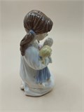 Статуэтка винтажная Девочки с куклой Royal Worcester Англия h09061121v